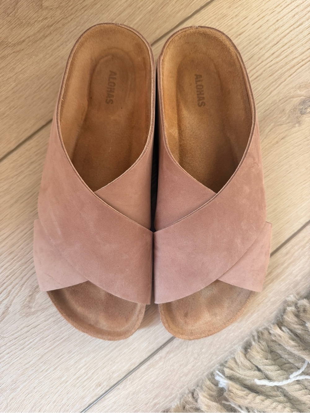 Alohas Women's Blush Suede Crossband Slide Sandals